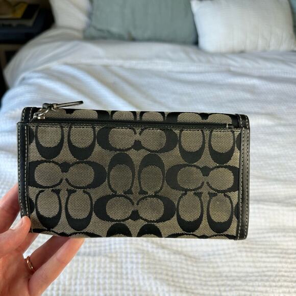 Coach Signature Leather Trim Trifold Full Size Wallet Black - Picture 5 of 7